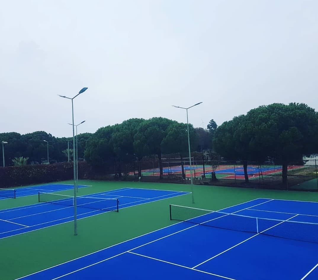 Tenis sahası - sonra